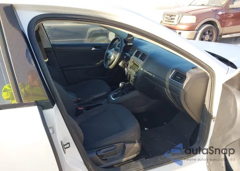 2013 Volkswagen Jetta S z USA, uszkodzony, nr VIN 3VW2K7AJ2DM306104